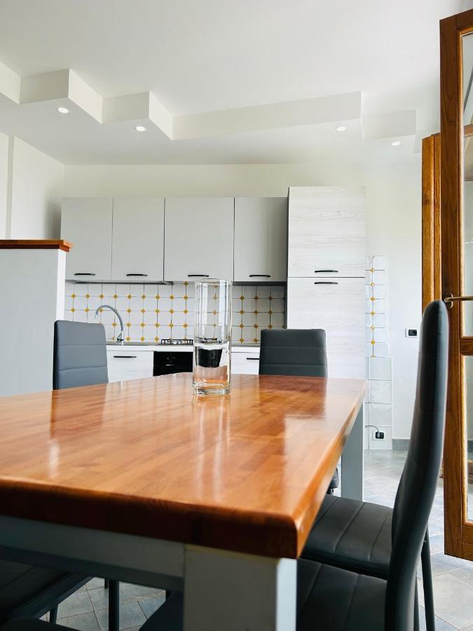 Newhouse Victoria - Sea View Apartment Неттуно Екстер'єр фото