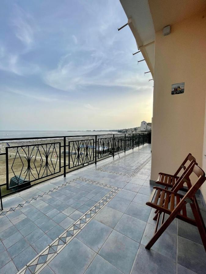 Newhouse Victoria - Sea View Apartment Неттуно Екстер'єр фото